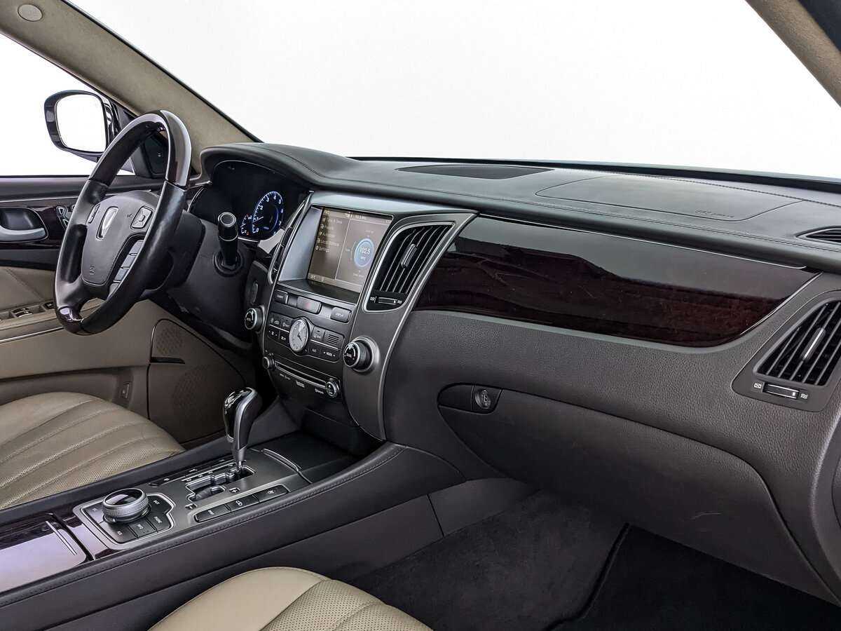 Купить Hyundai Equus с пробегом. Фото: #8