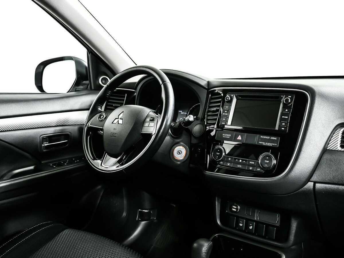 Купить Mitsubishi Outlander с пробегом. Фото: #8
