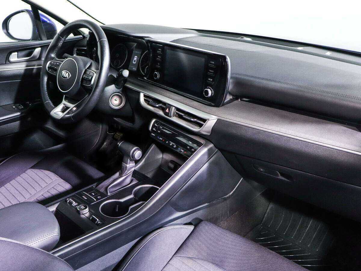 Купить Kia K5 с пробегом. Фото: #8