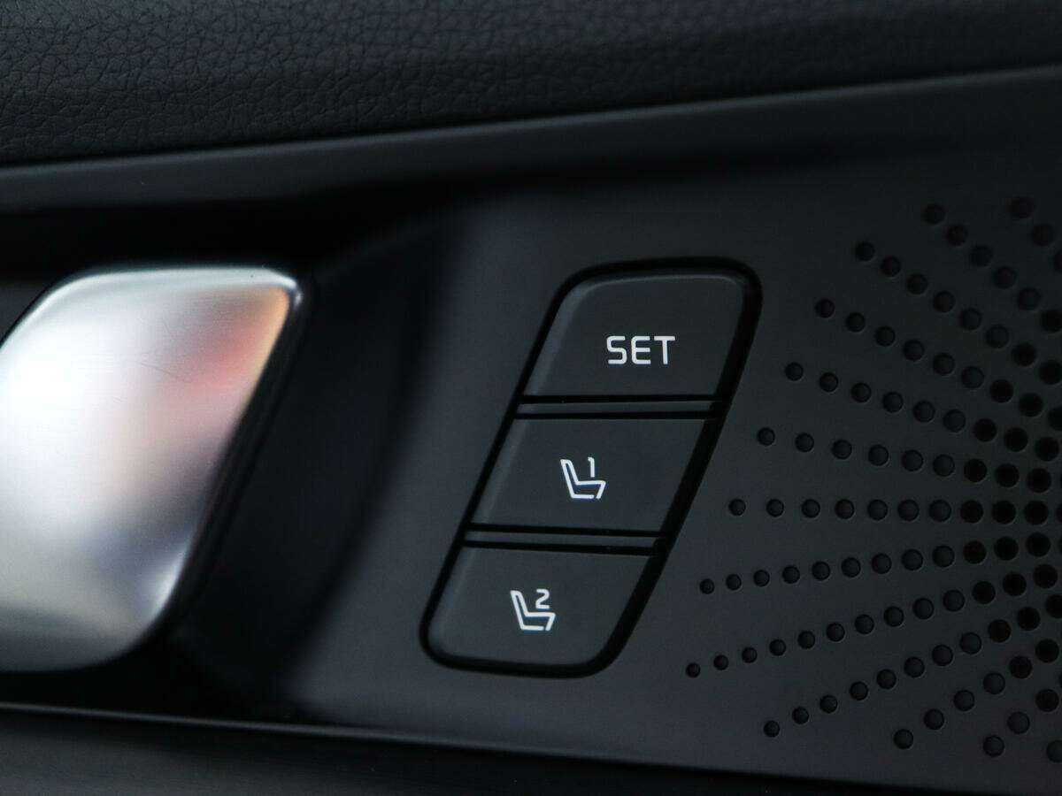 Купить Kia K5 с пробегом. Фото: #27