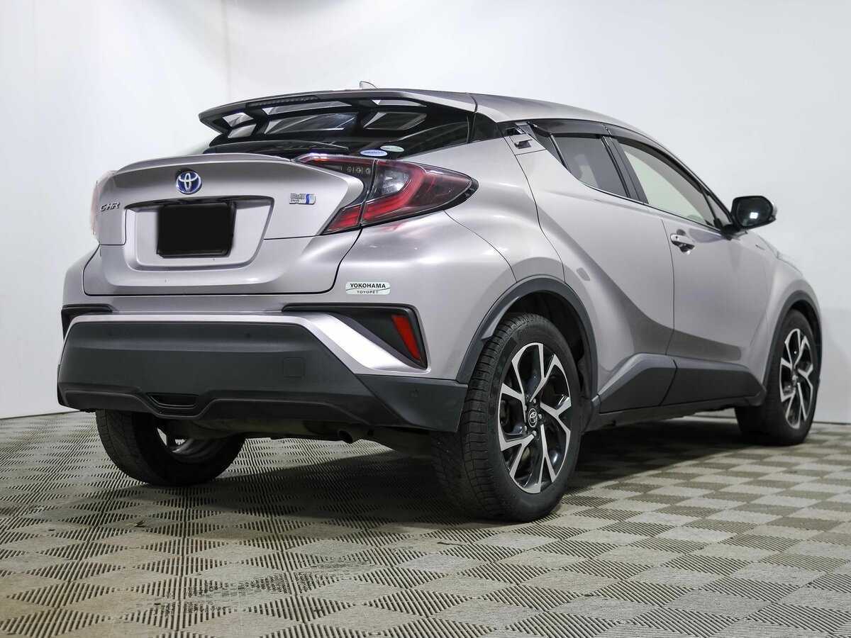 Купить Toyota C-HR с пробегом. Фото: #2