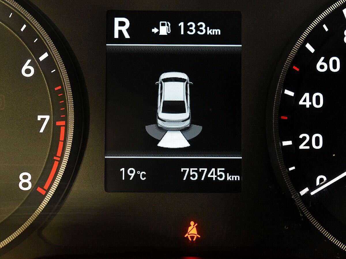 Купить Hyundai Solaris с пробегом. Фото: #10