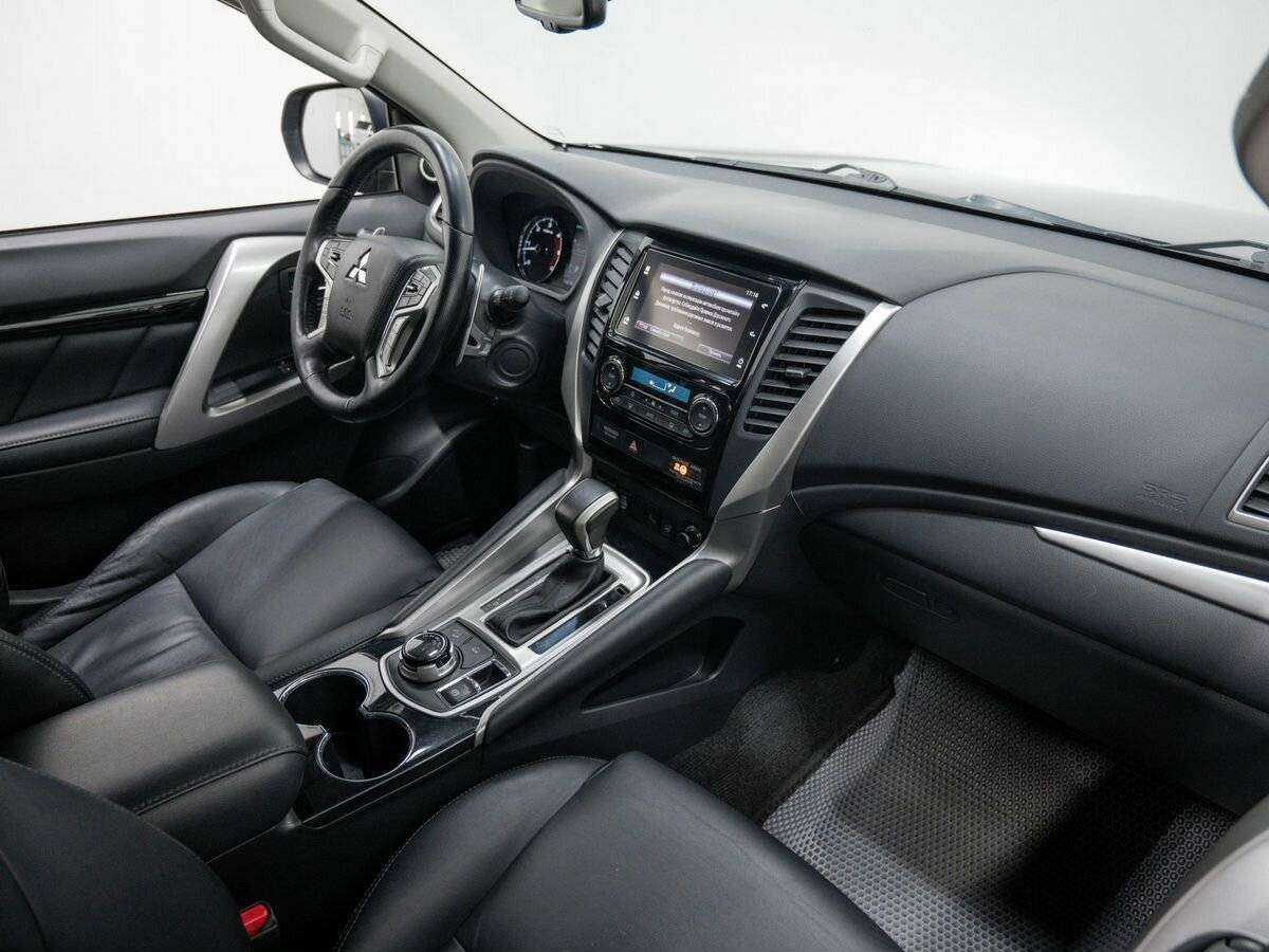 Купить Mitsubishi Pajero Sport с пробегом. Фото: #7