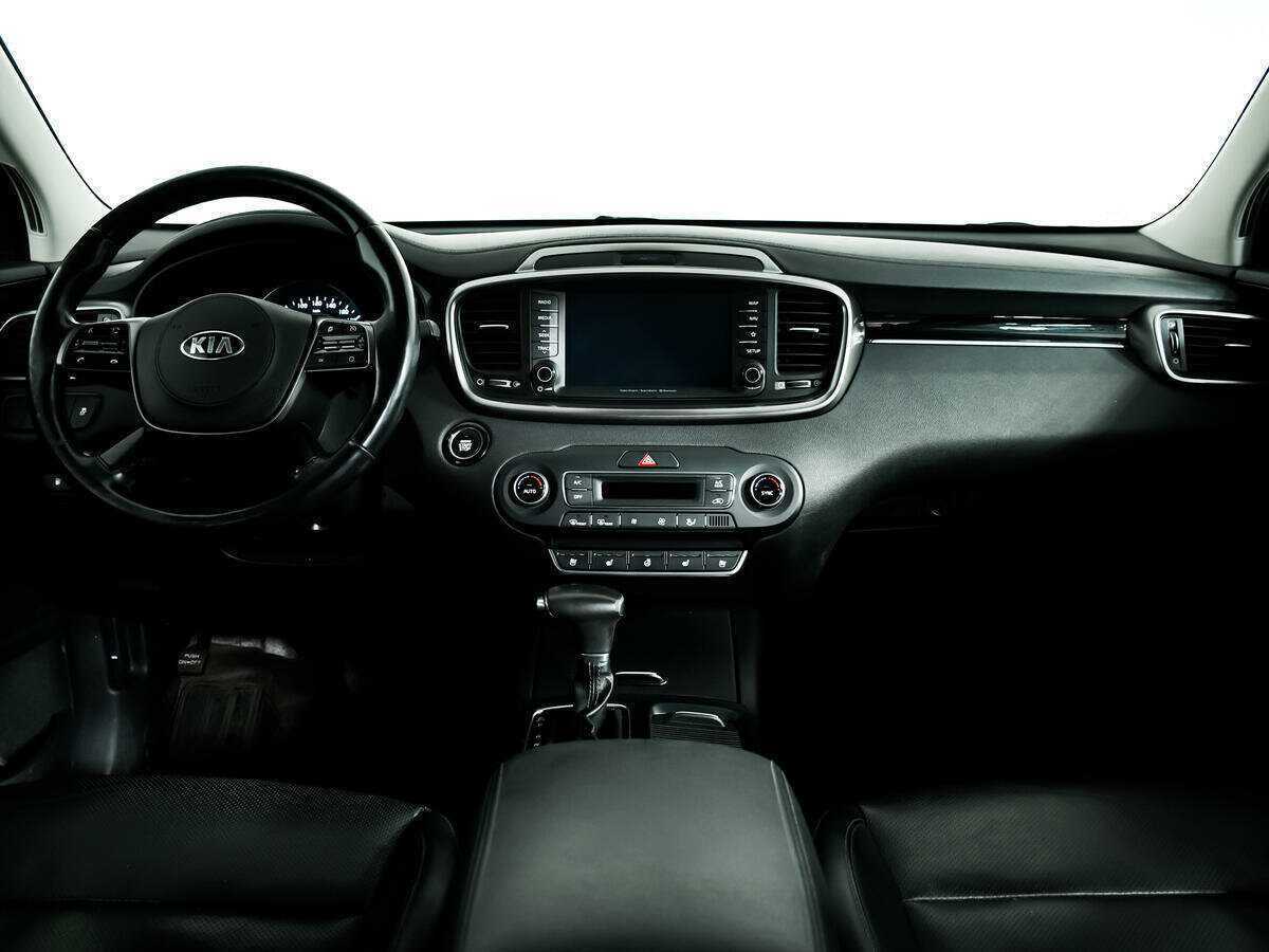 Купить Kia Sorento с пробегом. Фото: #10
