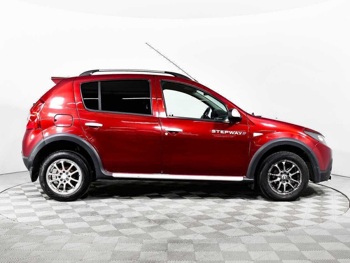 Купить Renault Sandero с пробегом. Фото: #3