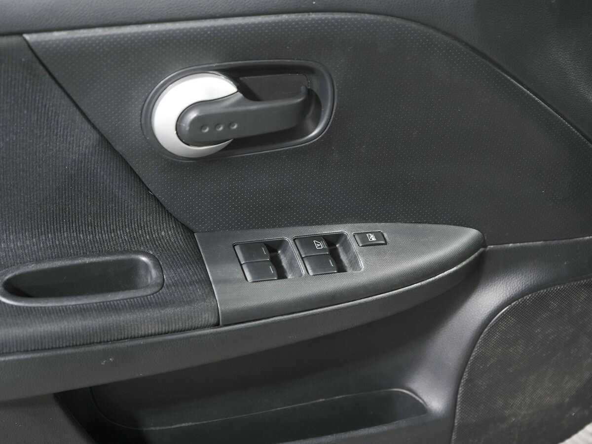 Купить Nissan Note с пробегом. Фото: #14