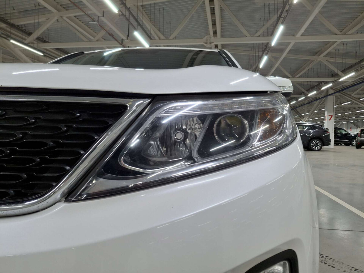 Купить Kia Sorento с пробегом. Фото: #15