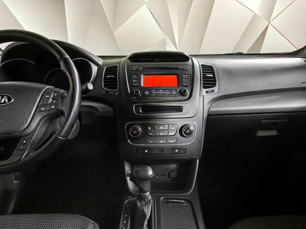 Купить Kia Sorento с пробегом. Фото: #10