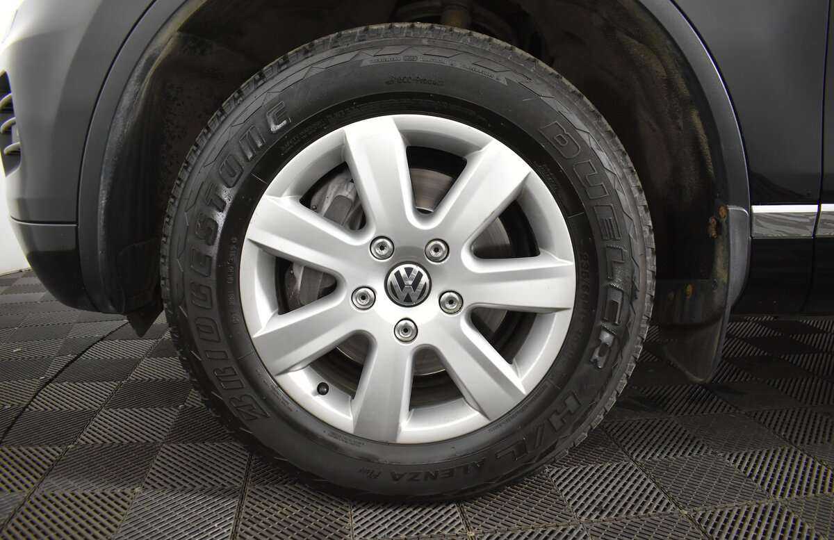 Купить Volkswagen Touareg с пробегом. Фото: #6