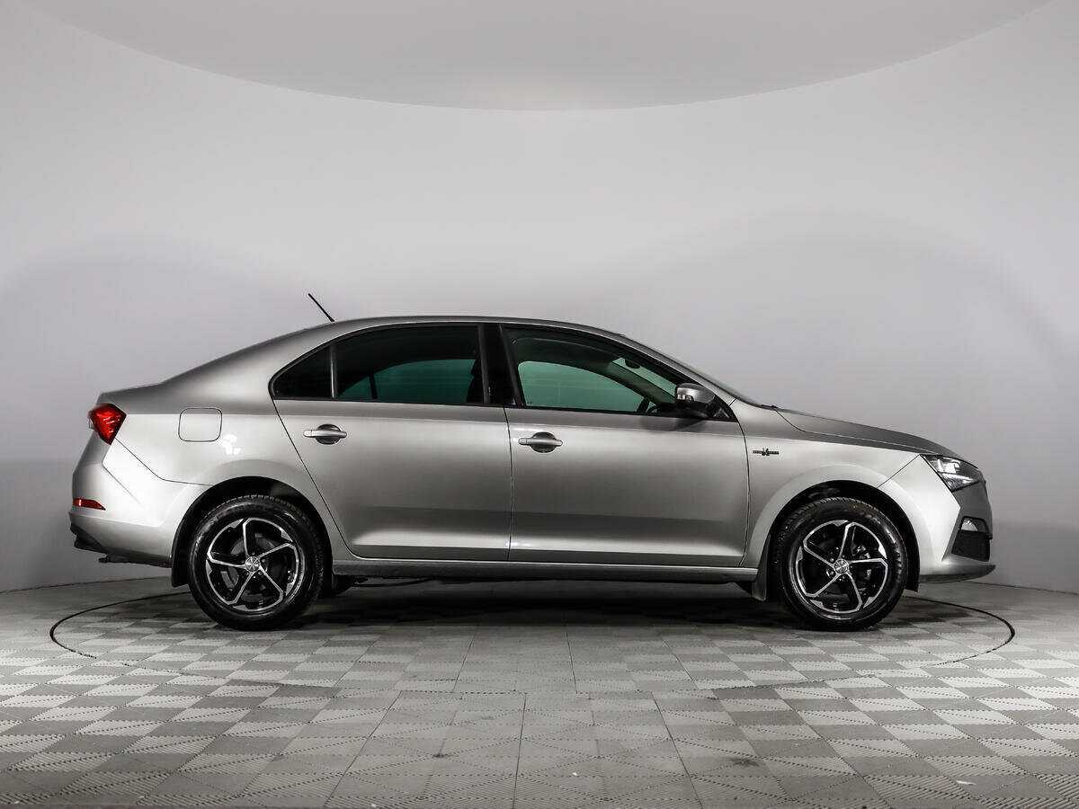 Купить Skoda Rapid с пробегом. Фото: #3