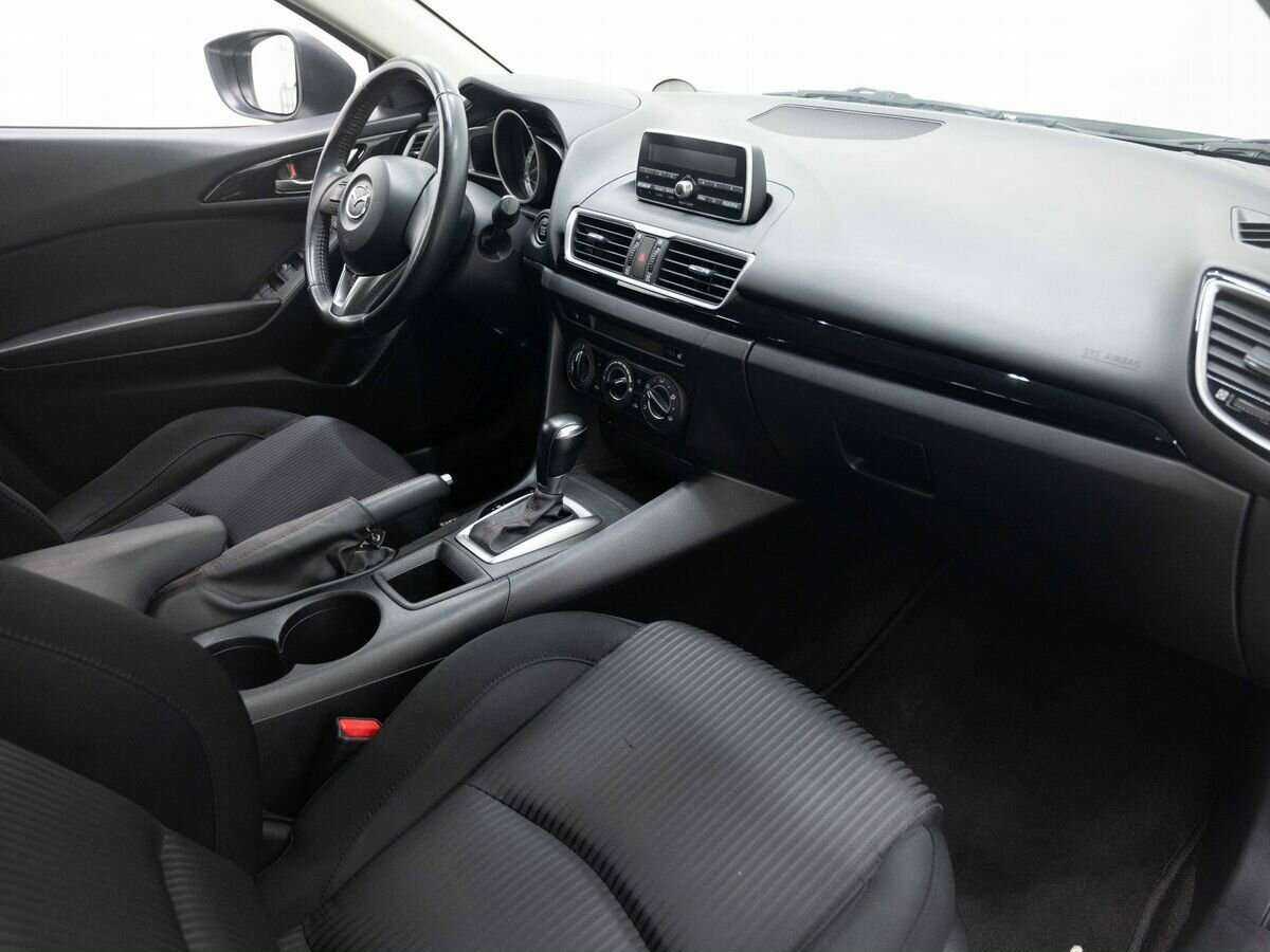 Купить Mazda 3 с пробегом. Фото: #10