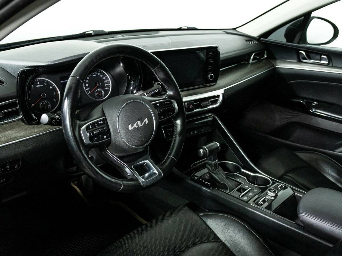 Купить Kia K5 с пробегом. Фото: #10