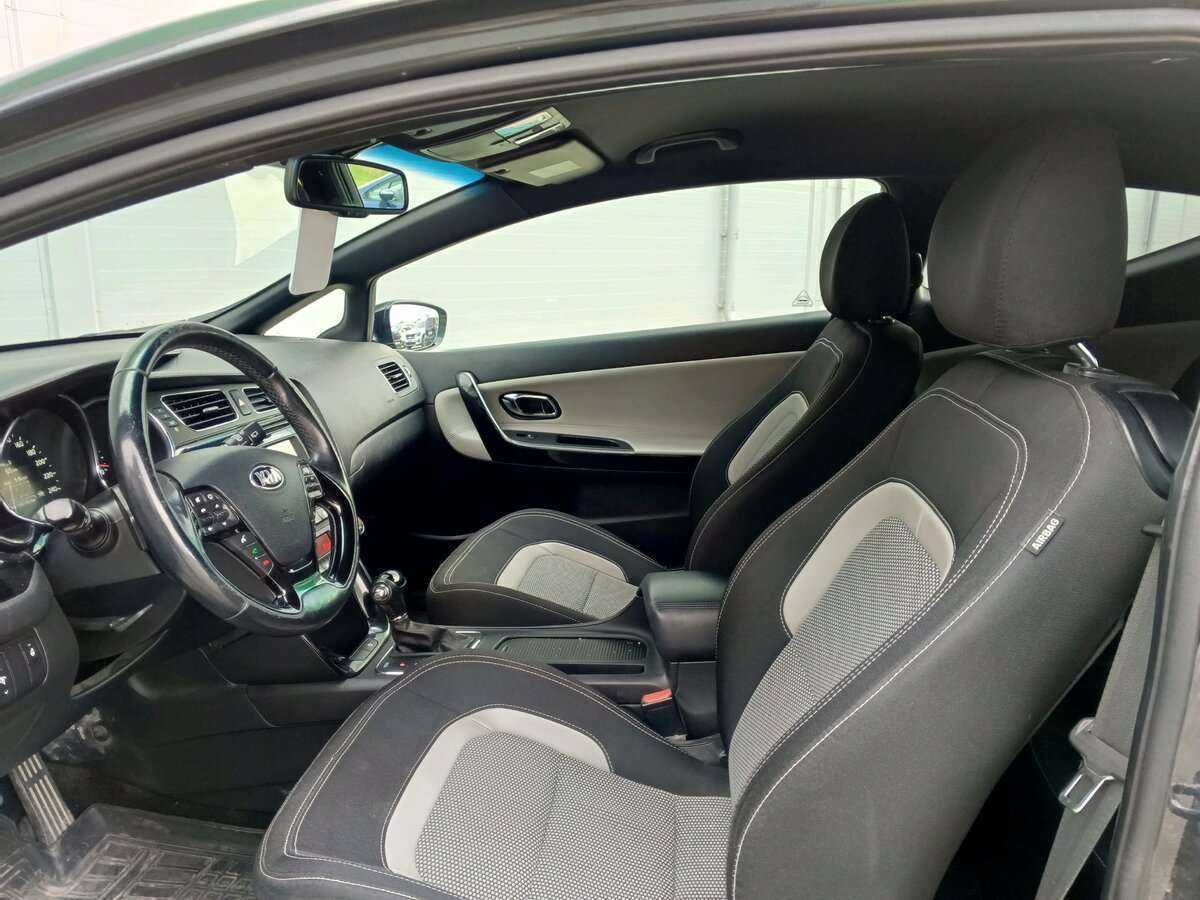 Купить Kia Ceed с пробегом. Фото: #10