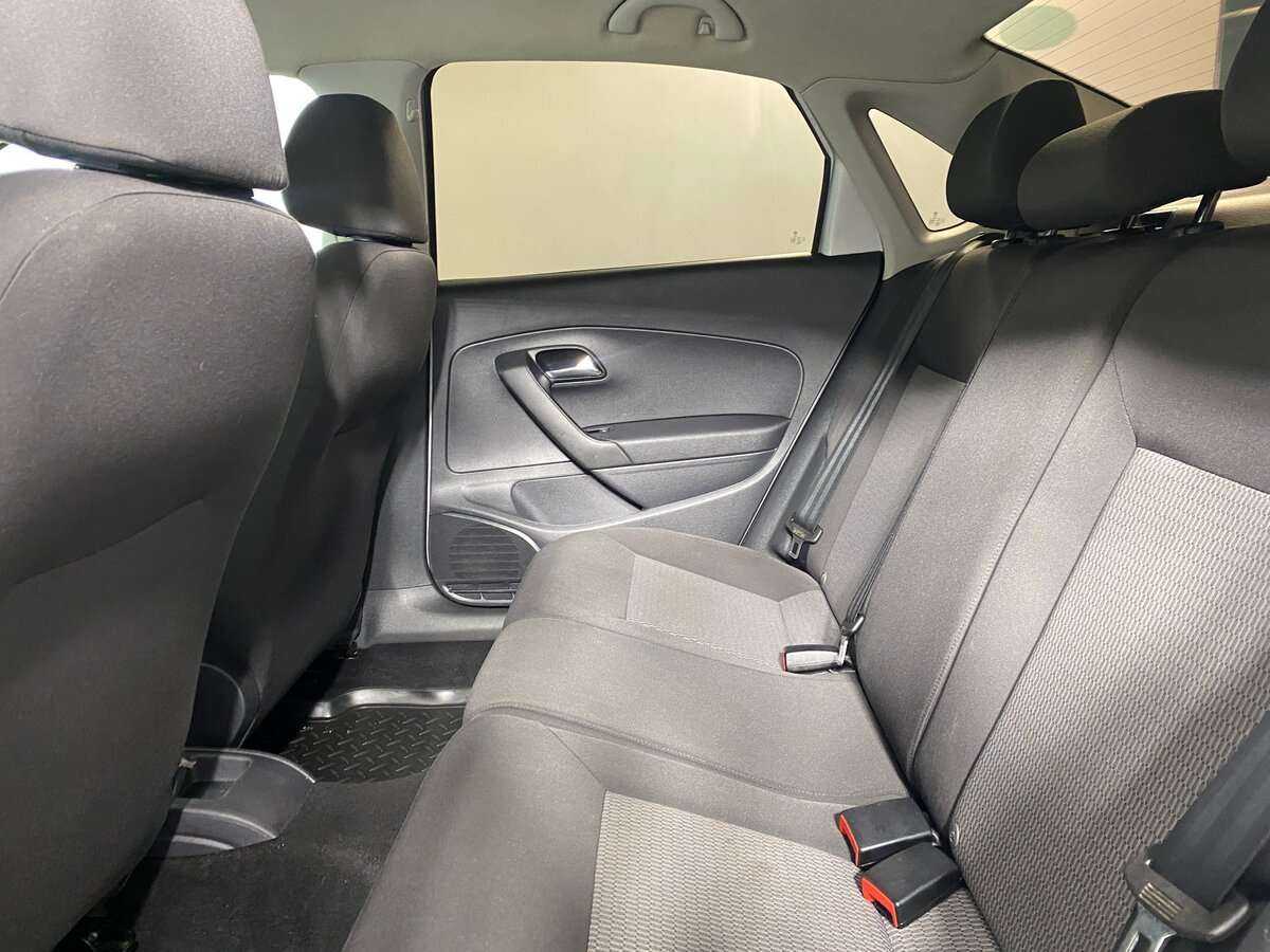 Купить Volkswagen Polo с пробегом. Фото: #7