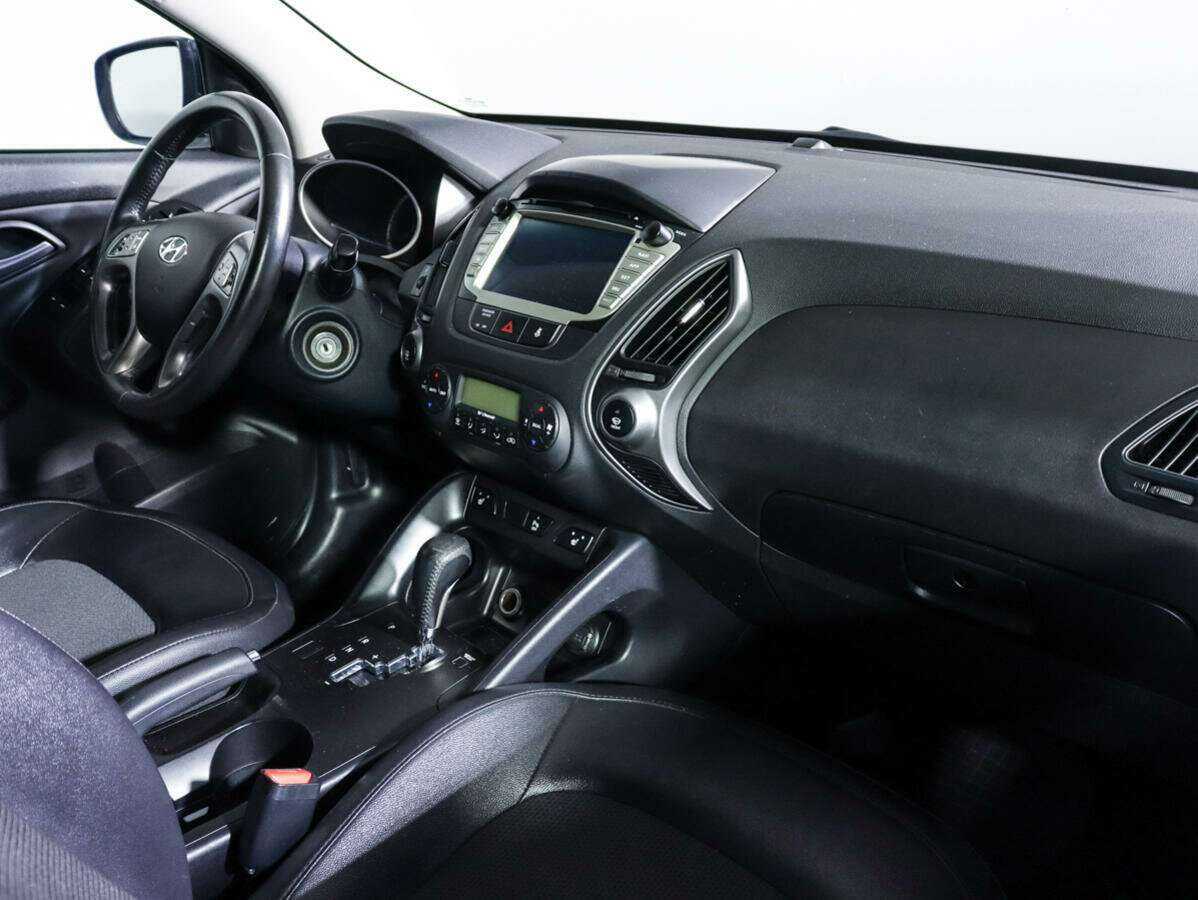 Купить Hyundai ix35 с пробегом. Фото: #8