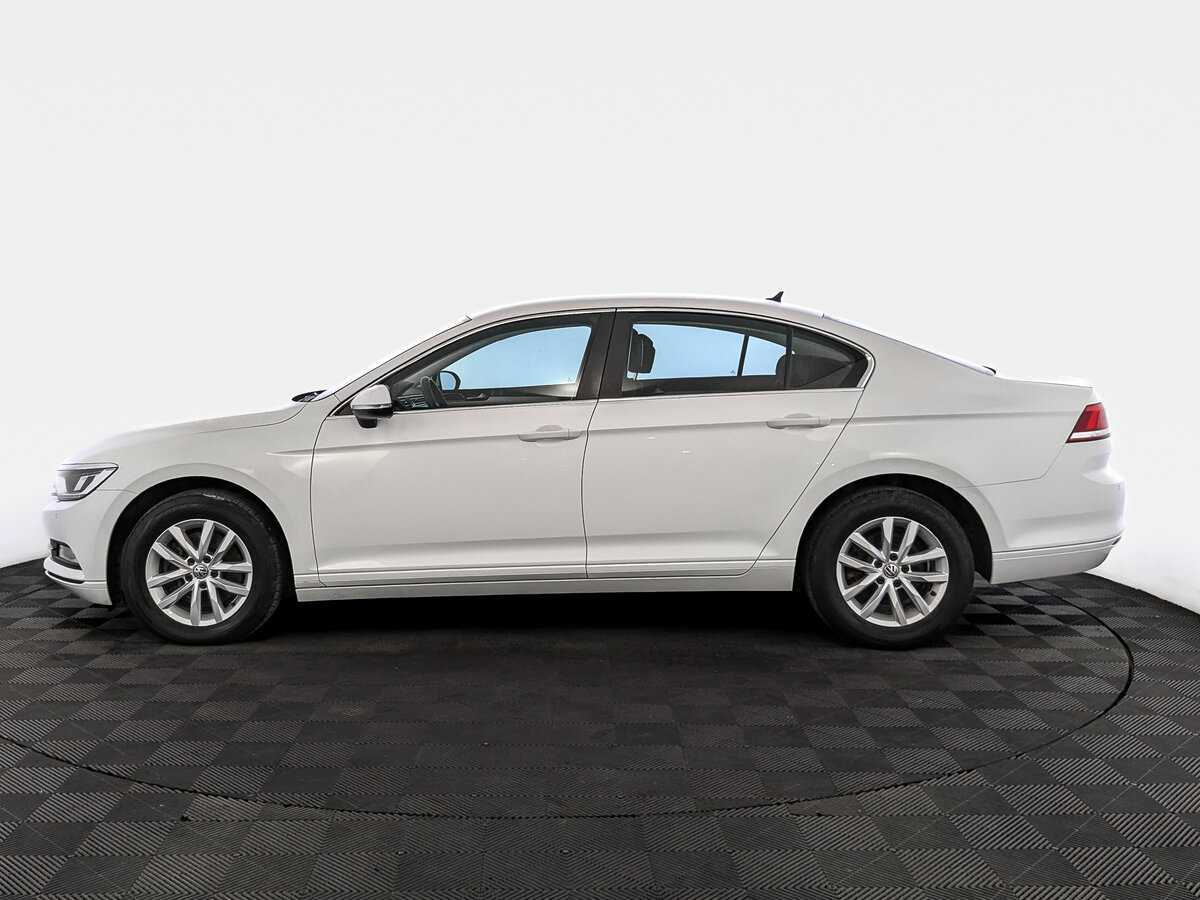 Купить Volkswagen Passat с пробегом. Фото: #7