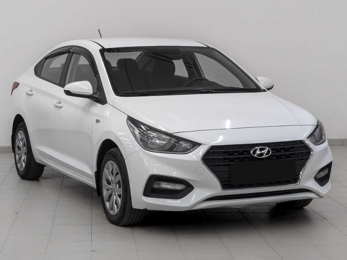 Купить Hyundai Solaris с пробегом. Фото: #2