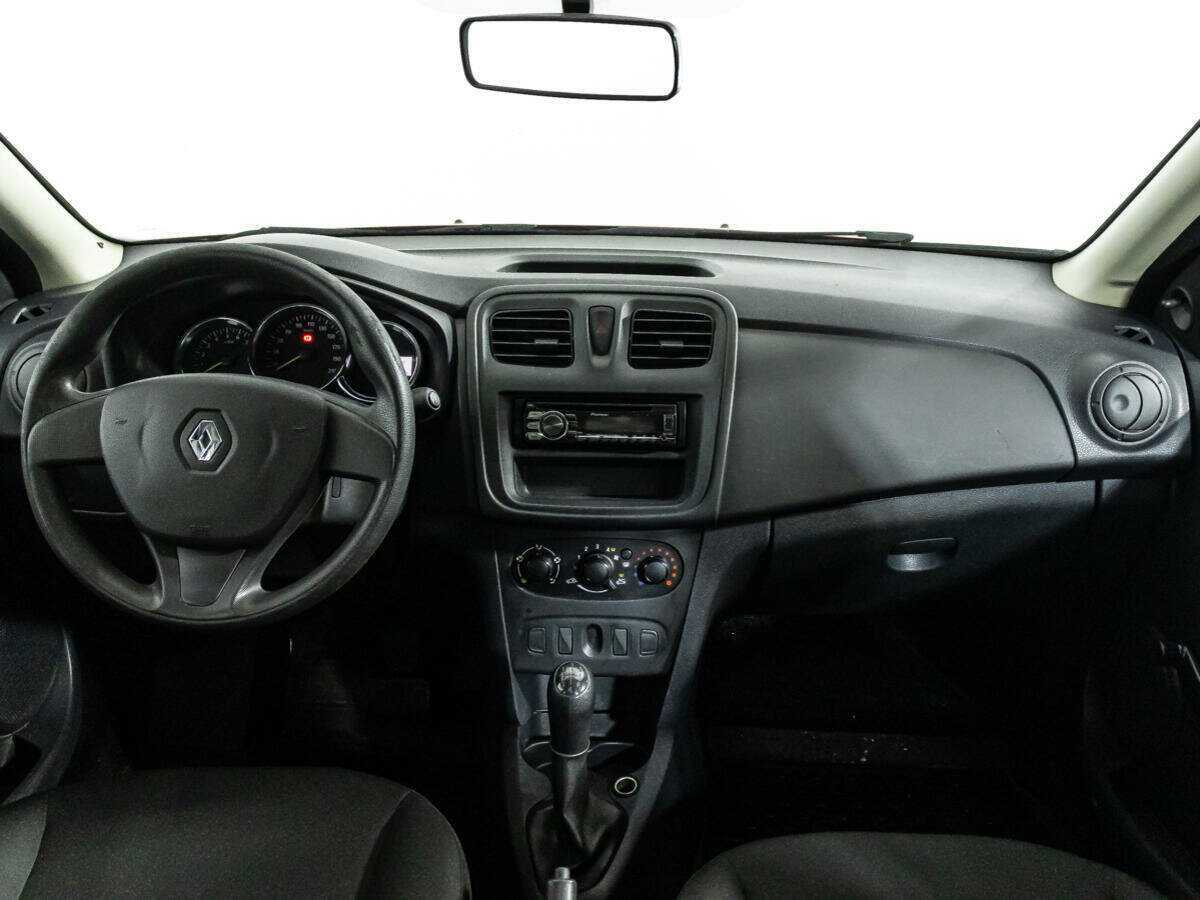 Купить Renault Sandero с пробегом. Фото: #12