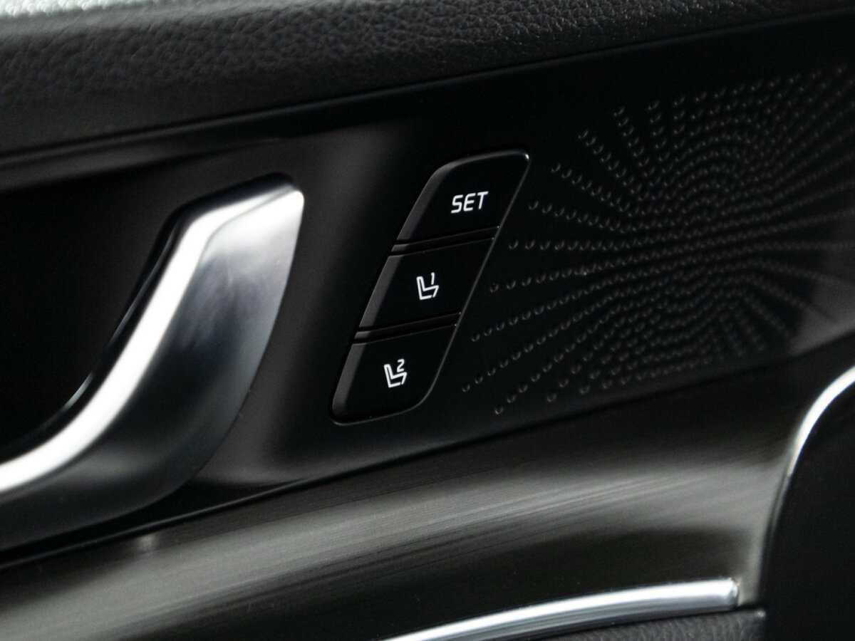 Купить Kia K5 с пробегом. Фото: #18