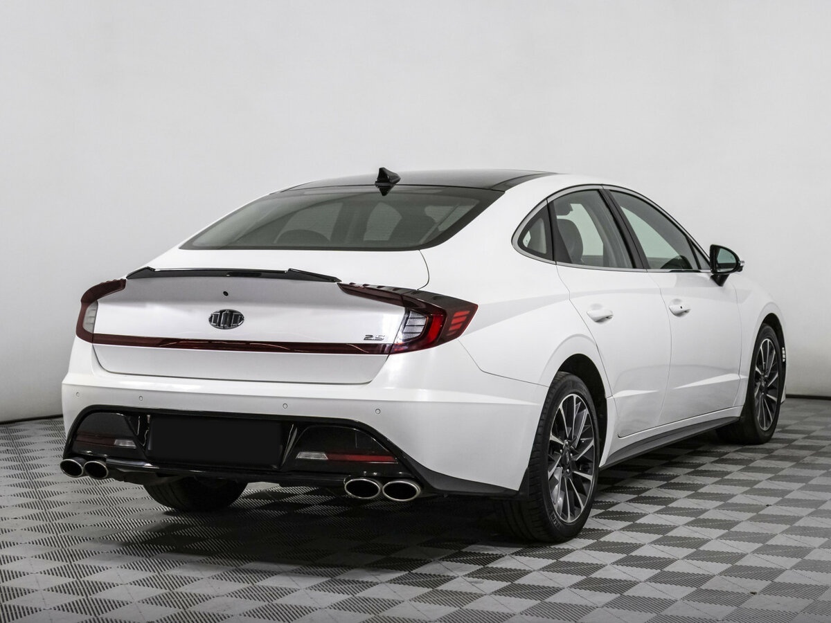 Купить Hyundai Sonata с пробегом. Фото: #3