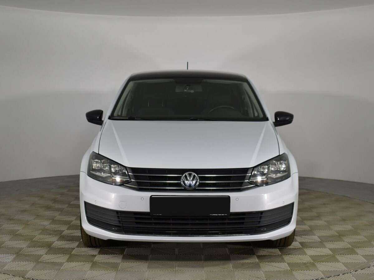 Купить Volkswagen Polo с пробегом. Фото: #2