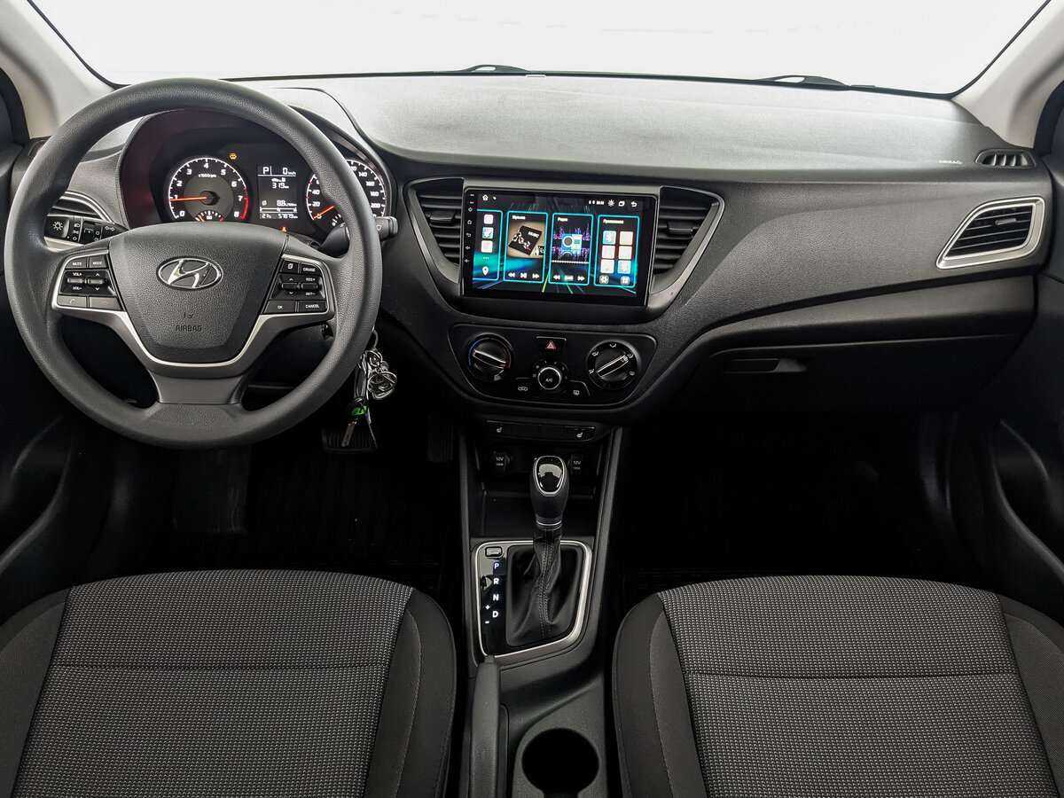 Купить Hyundai Solaris с пробегом. Фото: #13