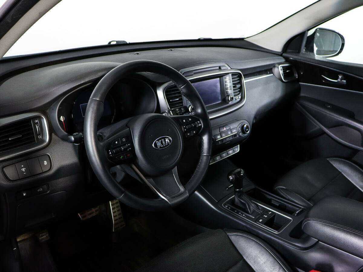 Купить Kia Sorento с пробегом. Фото: #12