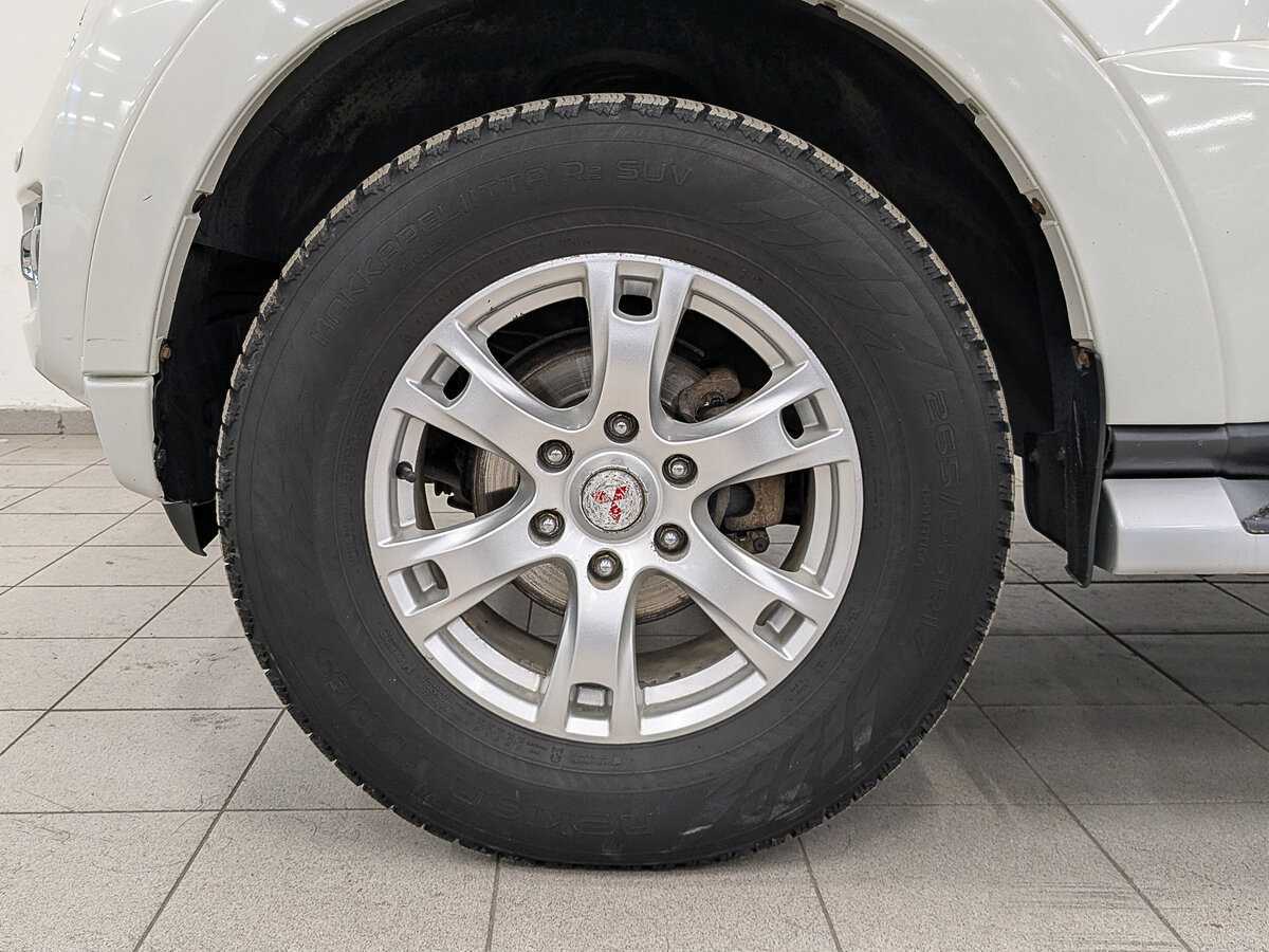 Купить Mitsubishi Pajero с пробегом. Фото: #11