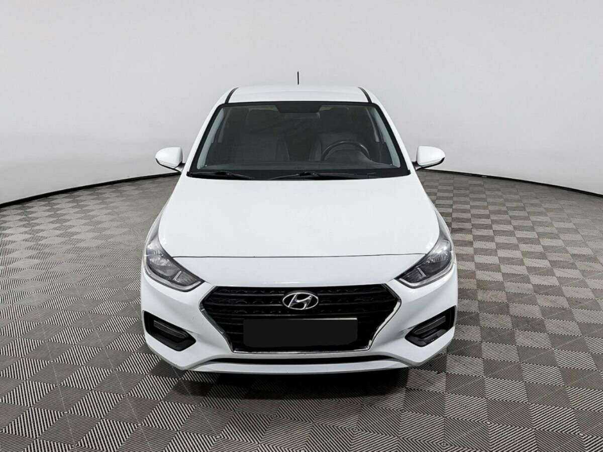 Купить Hyundai Solaris с пробегом. Посмотреть фото