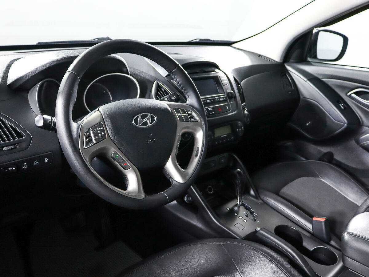 Купить Hyundai ix35 с пробегом. Фото: #11