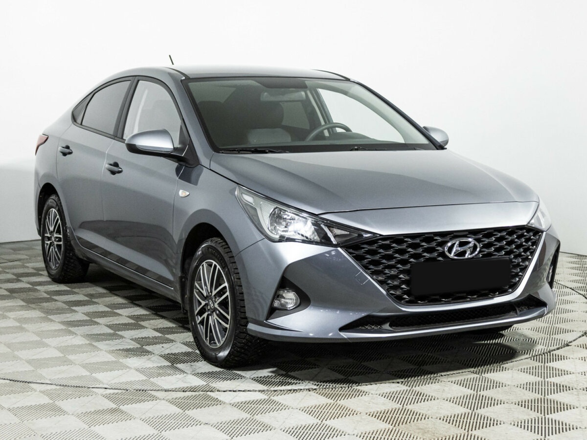 Купить Hyundai Solaris с пробегом. Фото: #2