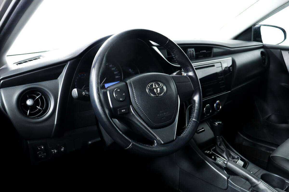Купить Toyota Corolla с пробегом. Фото: #12