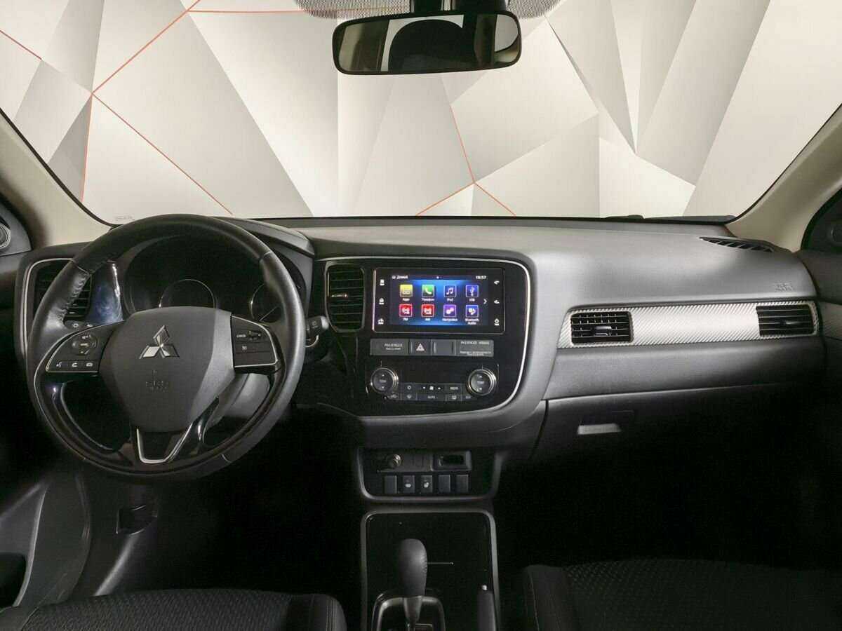 Купить Mitsubishi Outlander с пробегом. Фото: #9