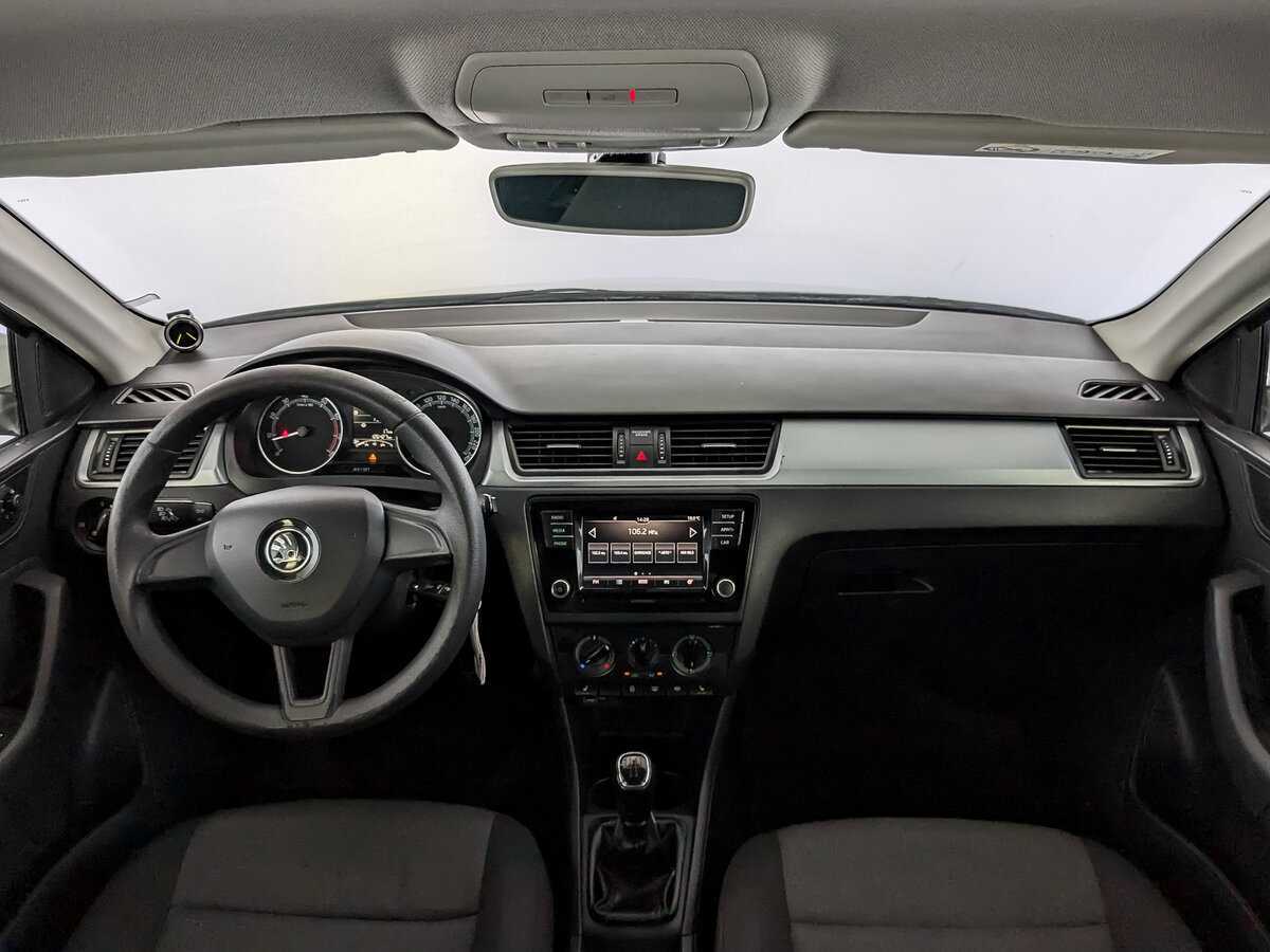 Купить Skoda Rapid с пробегом. Фото: #13