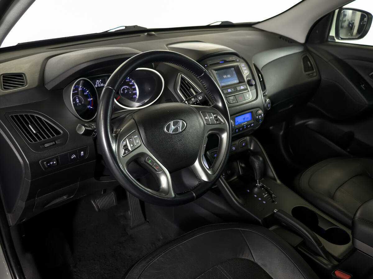 Купить Hyundai ix35 с пробегом. Фото: #12