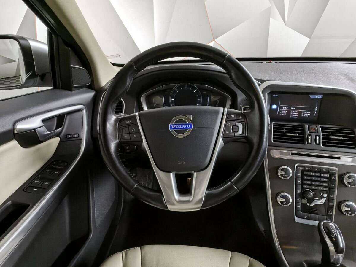 Купить Volvo XC60 с пробегом. Фото: #14
