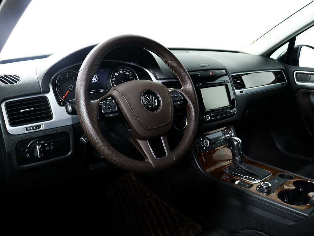 Купить Volkswagen Touareg с пробегом. Фото: #12