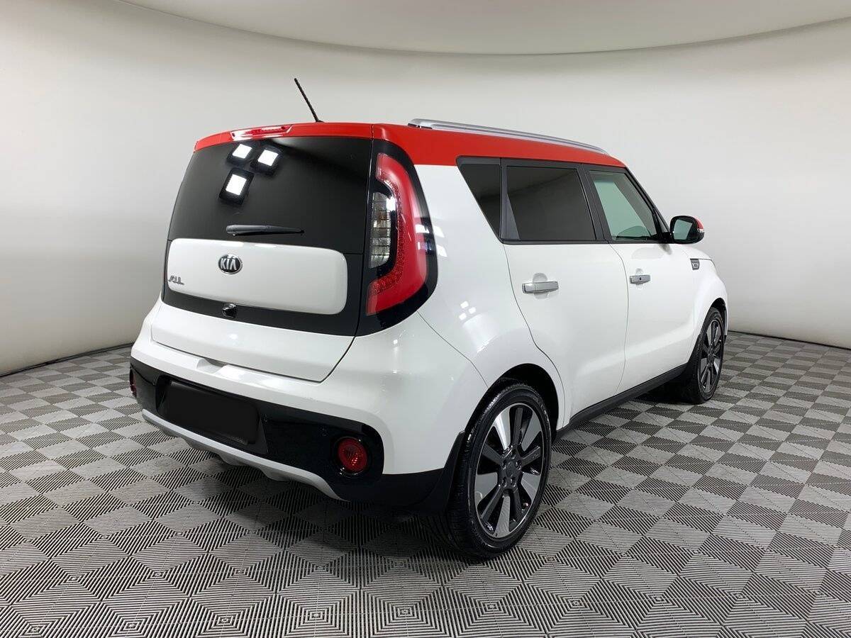 Купить Kia Soul с пробегом. Фото: #4