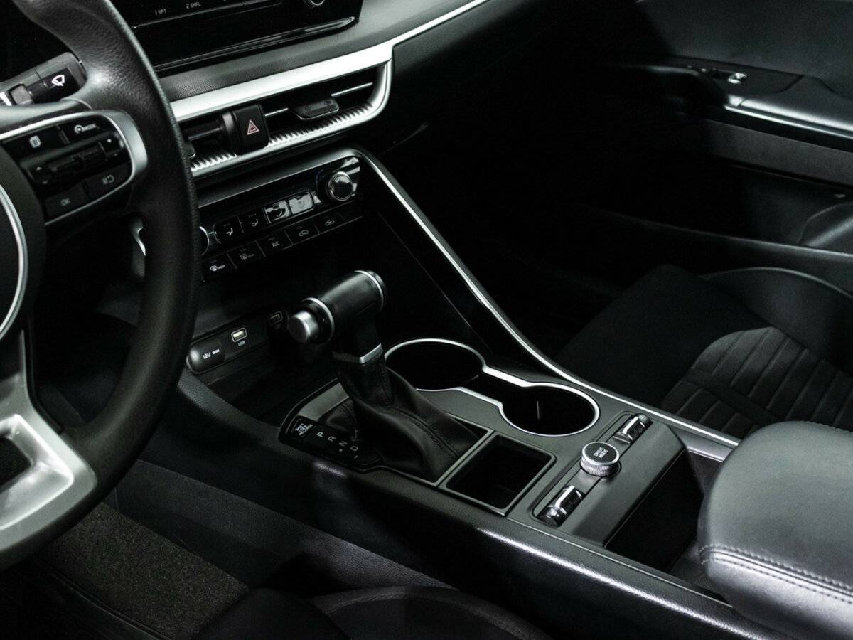 Купить Kia K5 с пробегом. Фото: #15