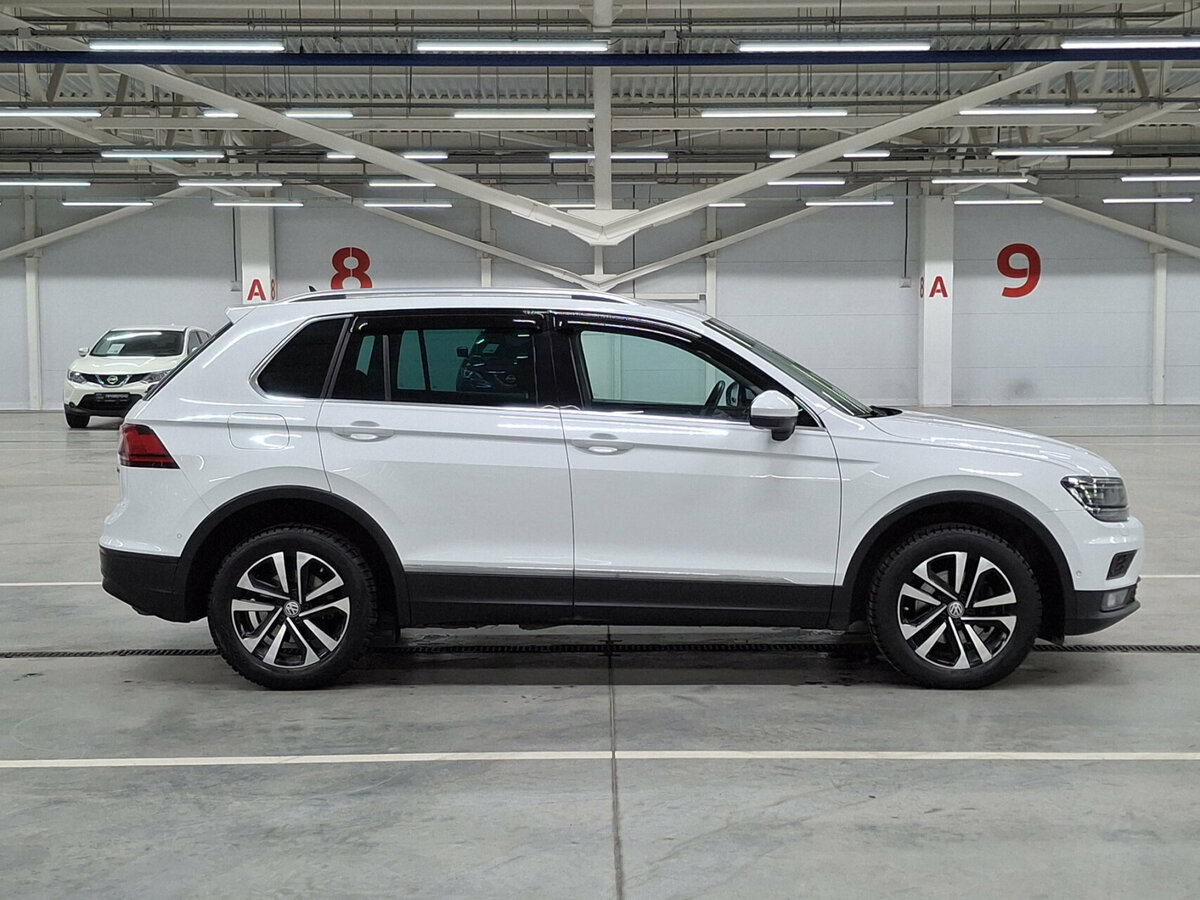 Купить Volkswagen Tiguan с пробегом. Фото: #3