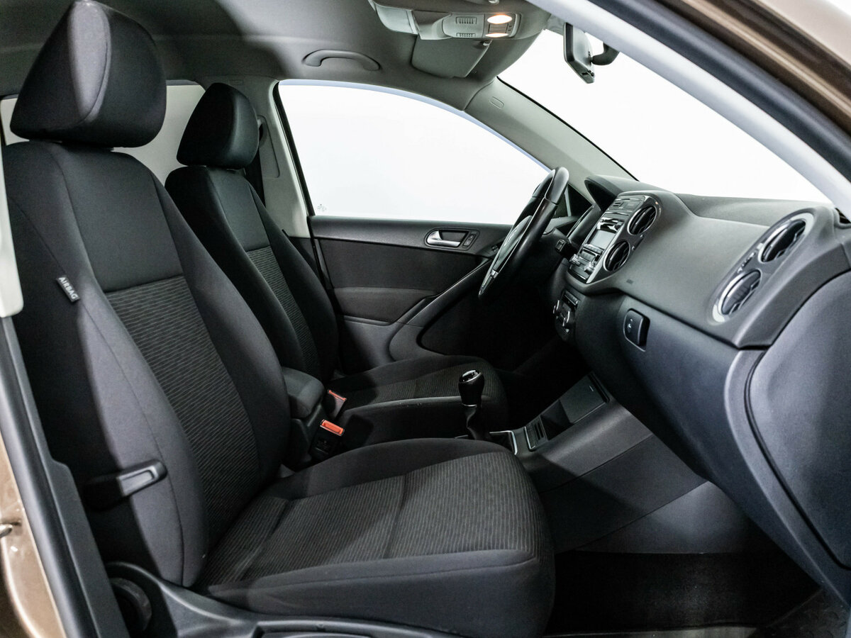 Купить Volkswagen Tiguan с пробегом. Фото: #13