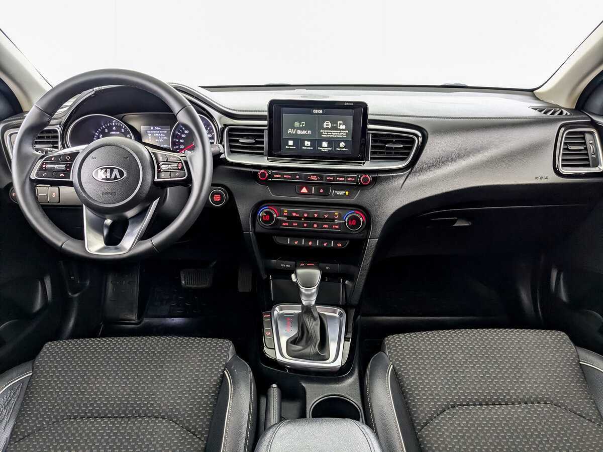 Купить Kia Ceed с пробегом. Фото: #11