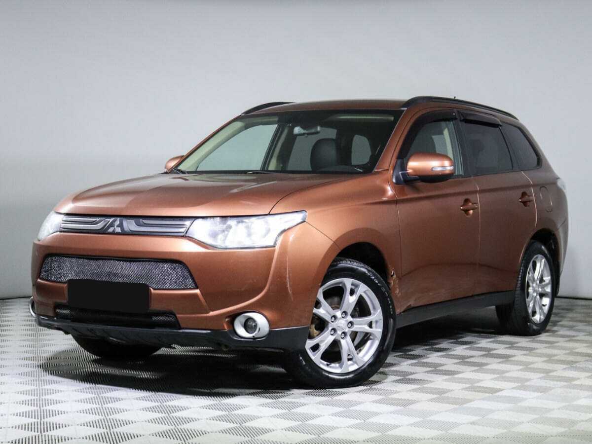 Купить Mitsubishi Outlander с пробегом. Посмотреть фото
