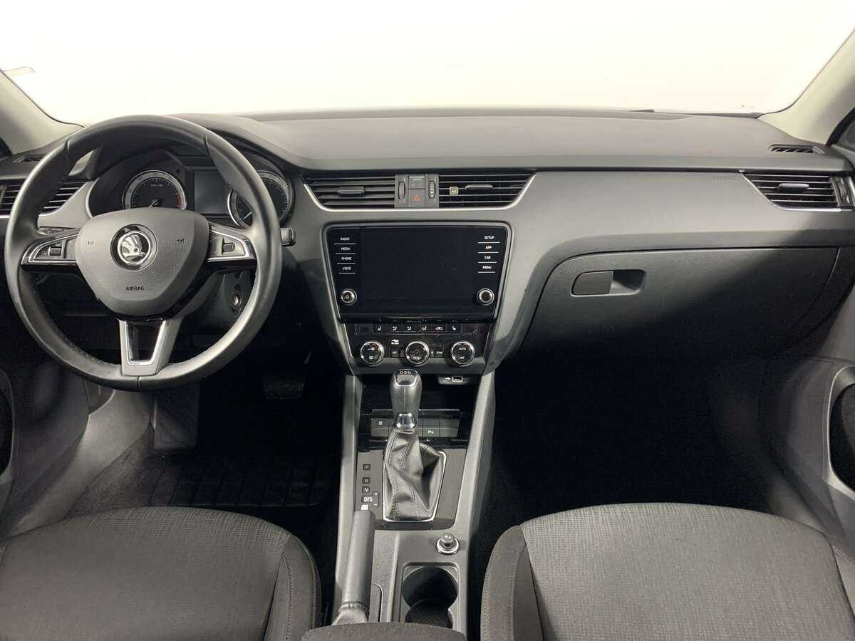 Купить Skoda Octavia с пробегом. Фото: #9