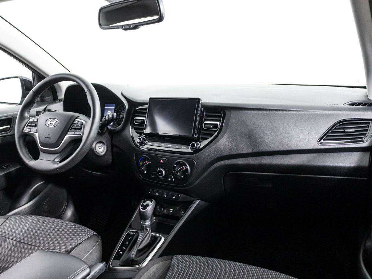 Купить Hyundai Solaris с пробегом. Фото: #8
