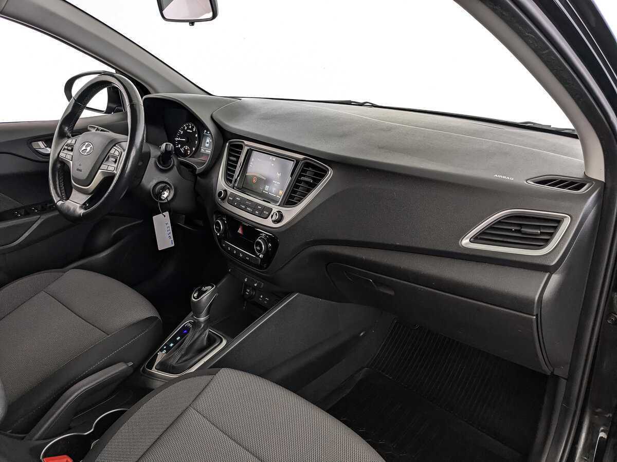 Купить Hyundai Solaris с пробегом. Фото: #8