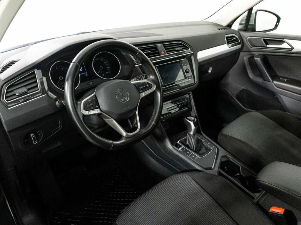 Купить Volkswagen Tiguan с пробегом. Фото: #10
