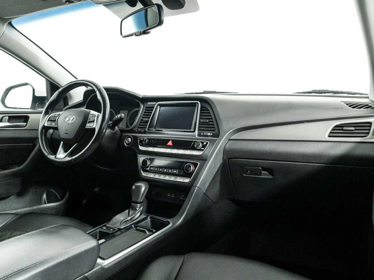 Купить Hyundai Sonata с пробегом. Фото: #8