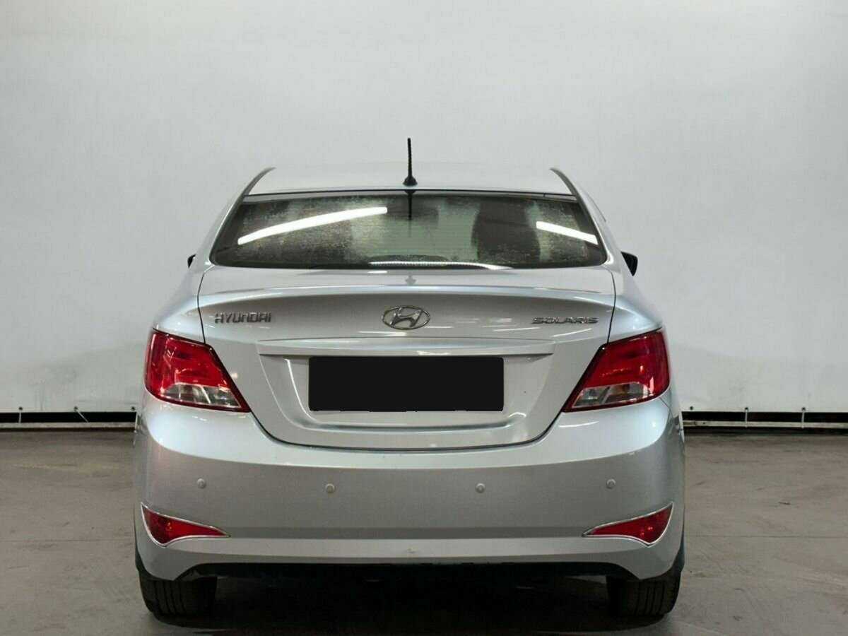 Купить Hyundai Solaris с пробегом. Фото: #5