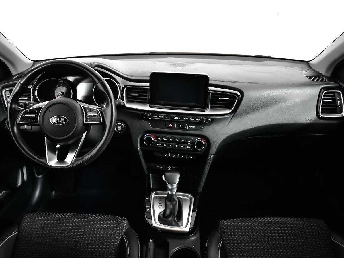 Купить Kia Ceed с пробегом. Фото: #7